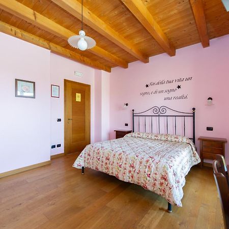Agriturismo Lis Rosis Medea Luaran gambar