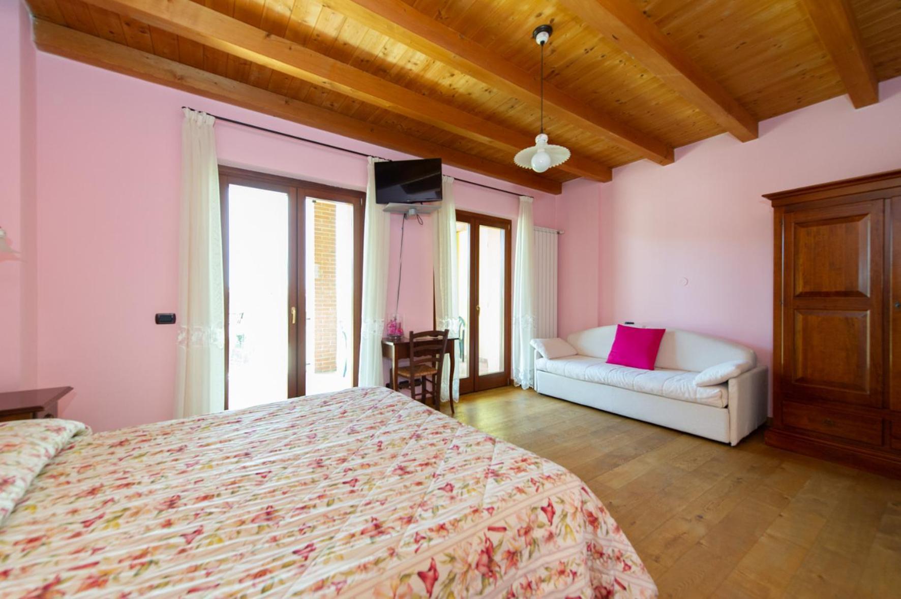 Agriturismo Lis Rosis Medea Luaran gambar