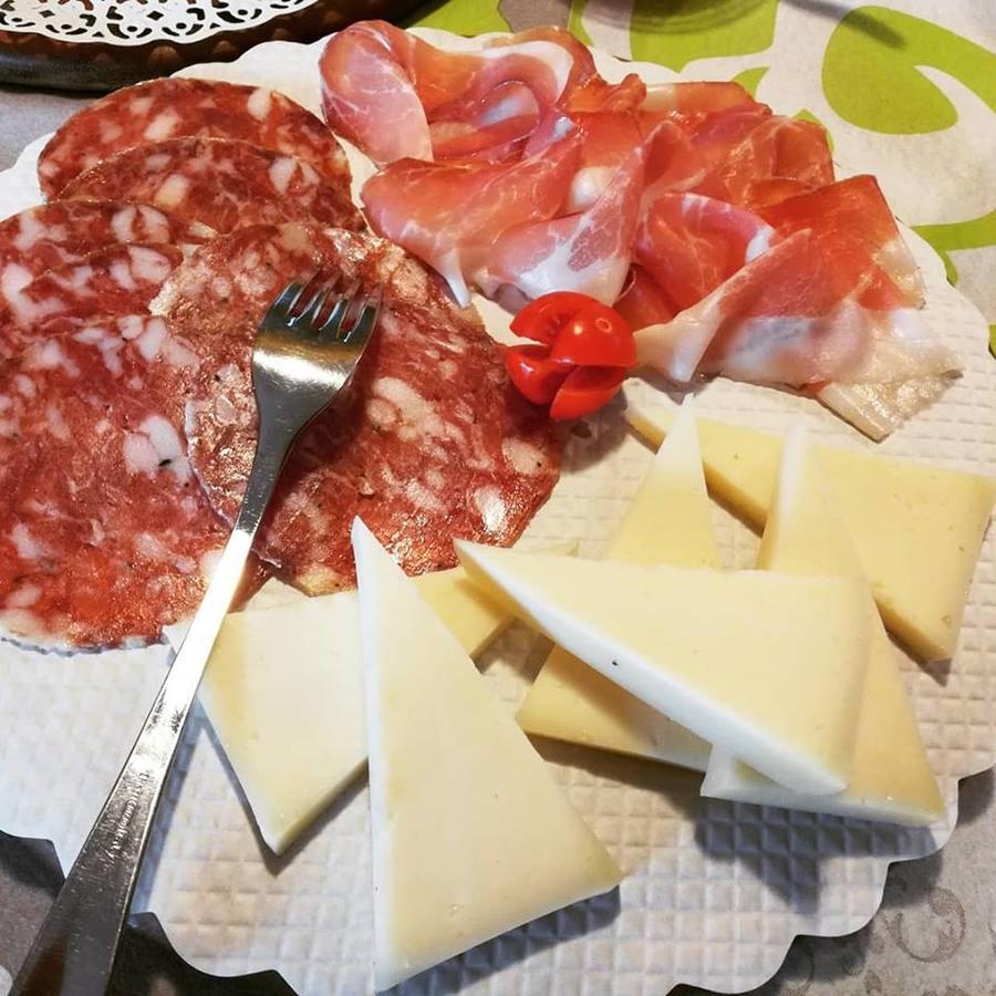 Agriturismo Lis Rosis Medea Luaran gambar